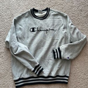 Champion crewneck, size: L